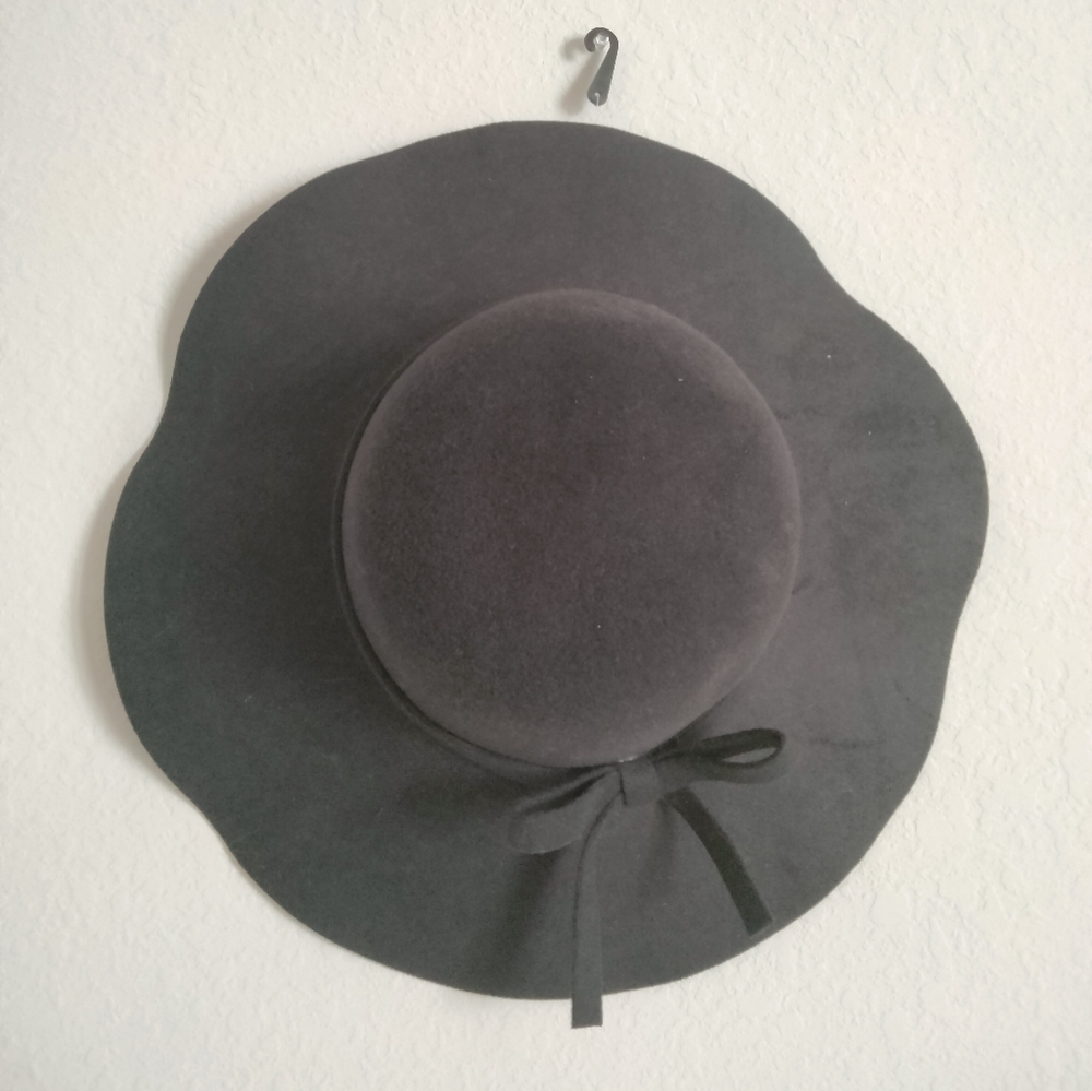 NWT Hat